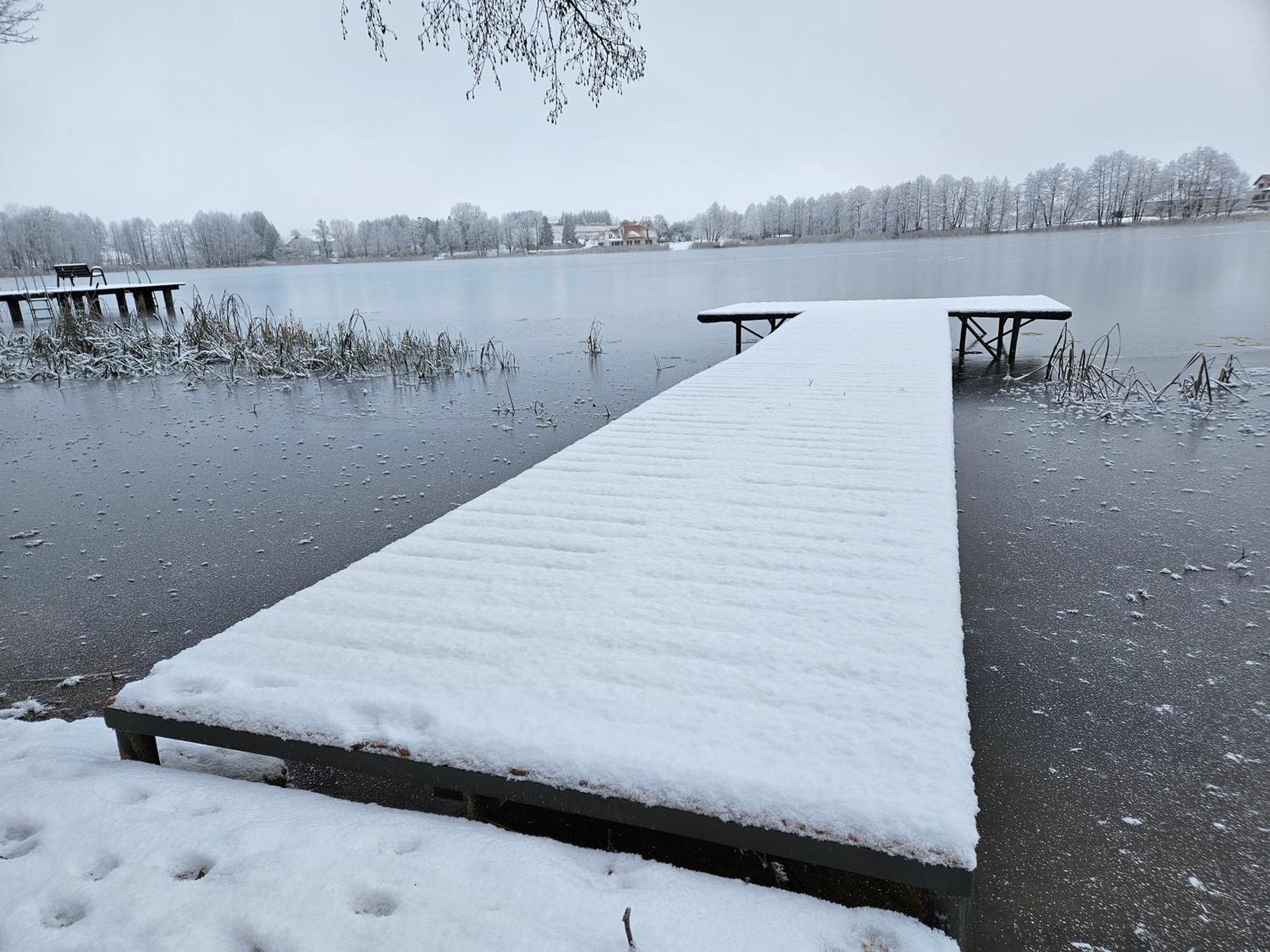 Lepaki Lake Moldzie Kültér fotó