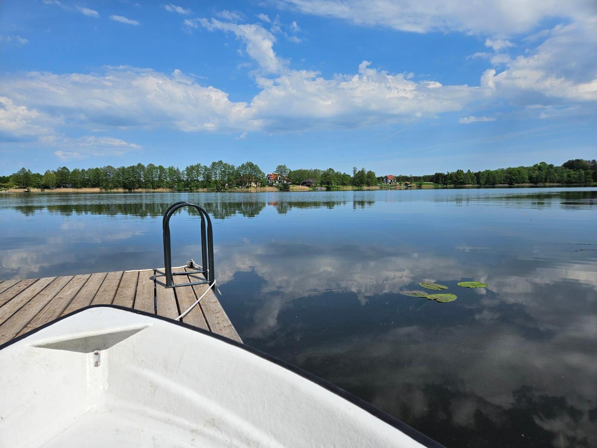 Lepaki Lake Moldzie Kültér fotó